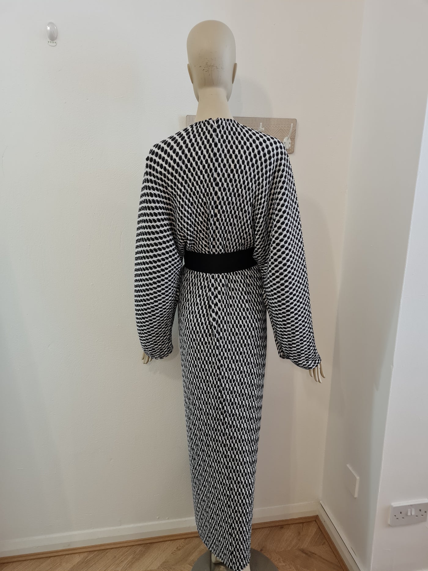 Solace London Black/White Mirabelle Dress Size 14 (new)