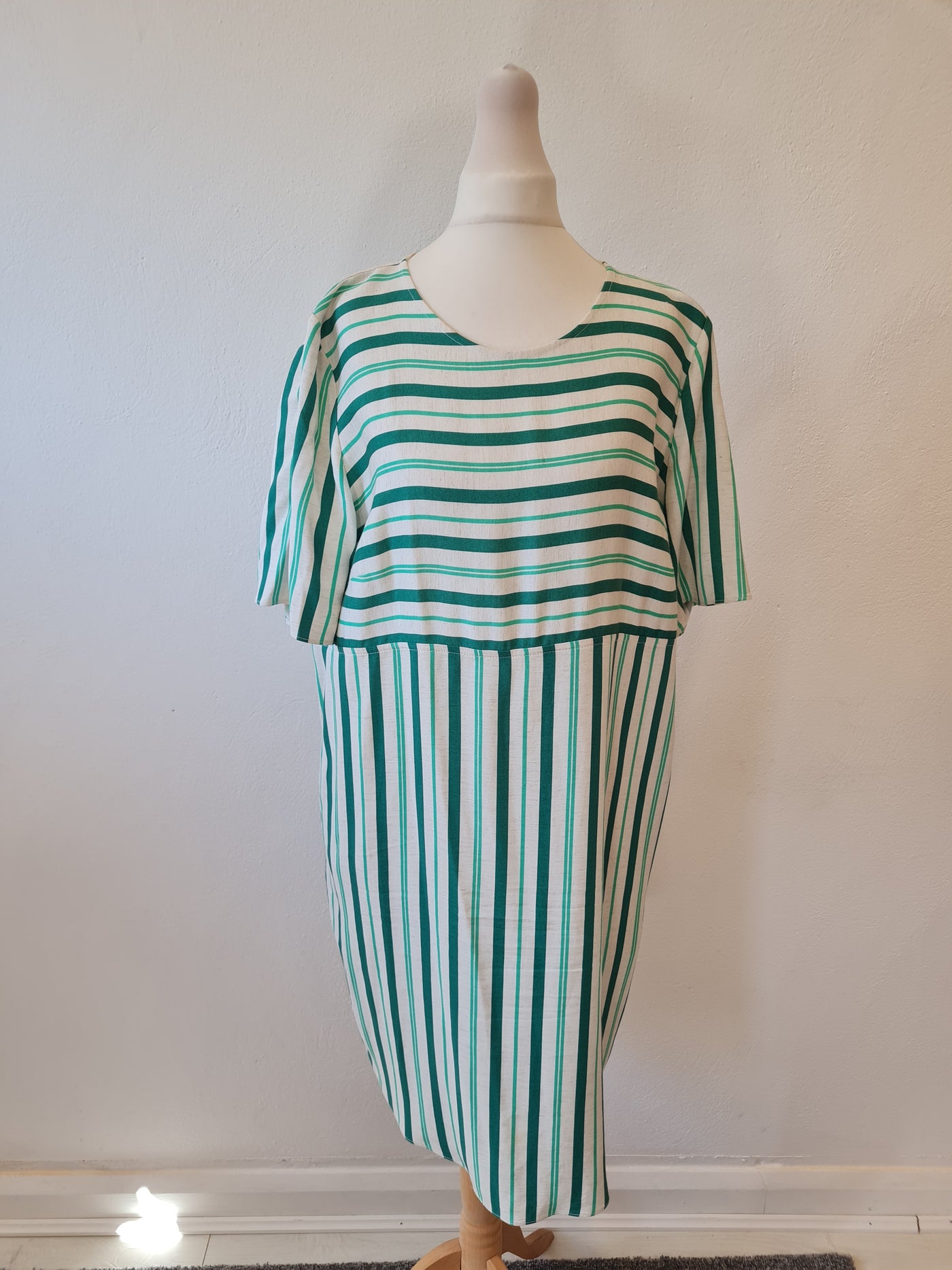 Oliver Bonas Green stripe dress Size 14