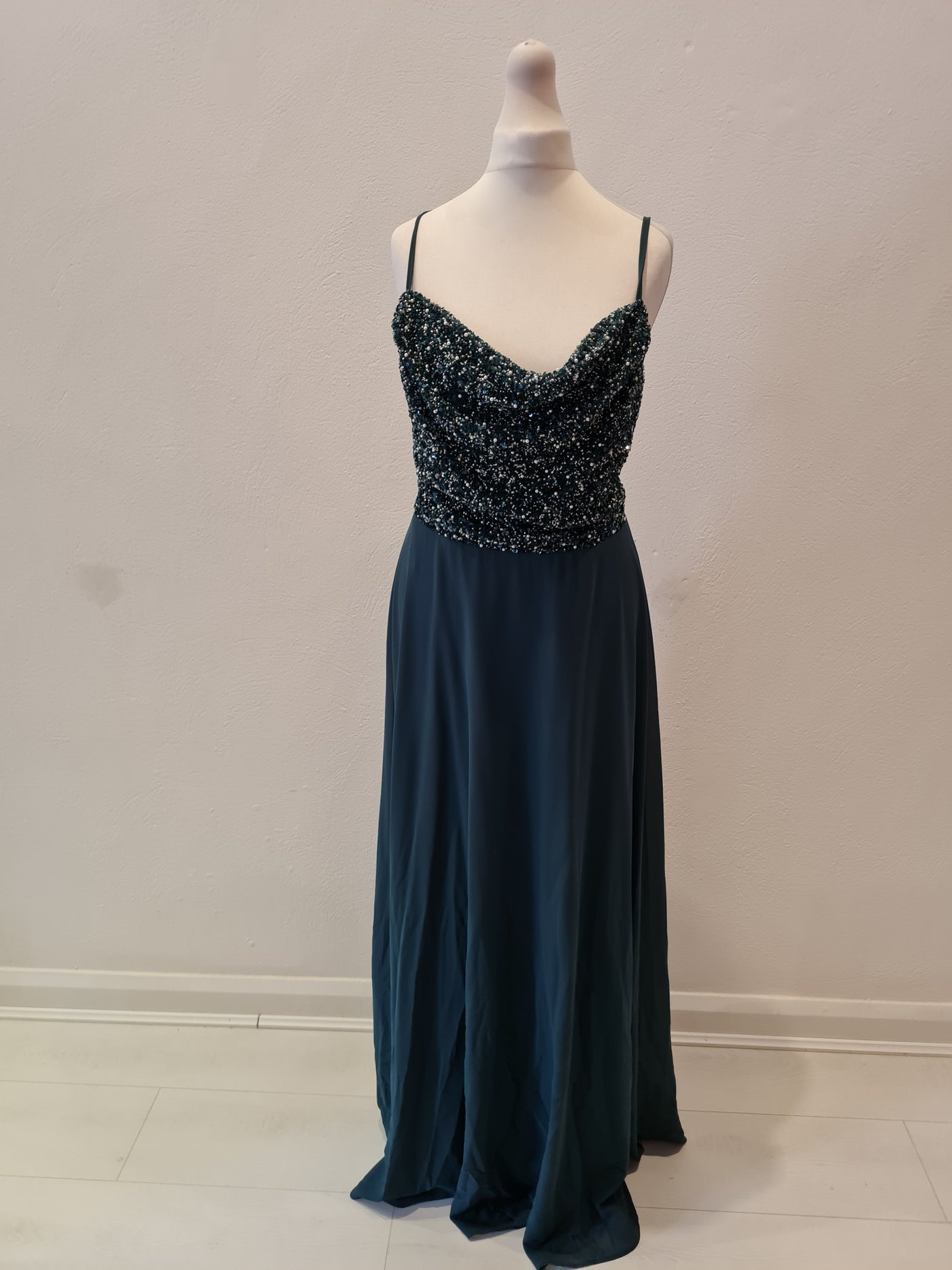 Motee Maids Green Maxi Dress 10 The Wardrobe Motee Maids Green Maxi Dress 10 The Wardrobe