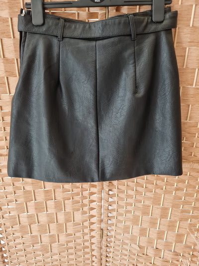 H&M Black pleather skirt 10