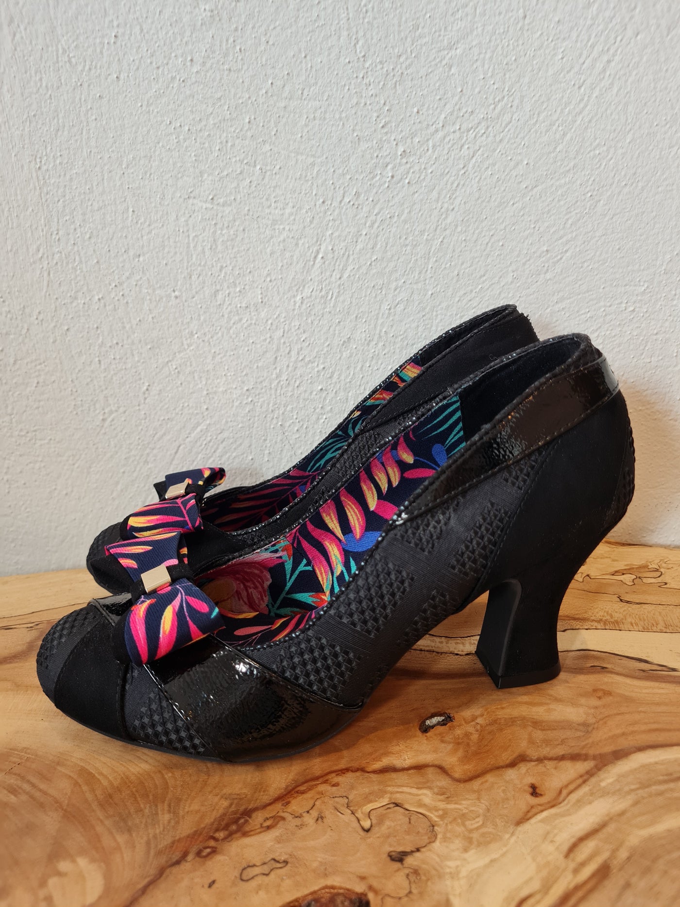 Ruby Shoo Black Bow Shoes Size 7