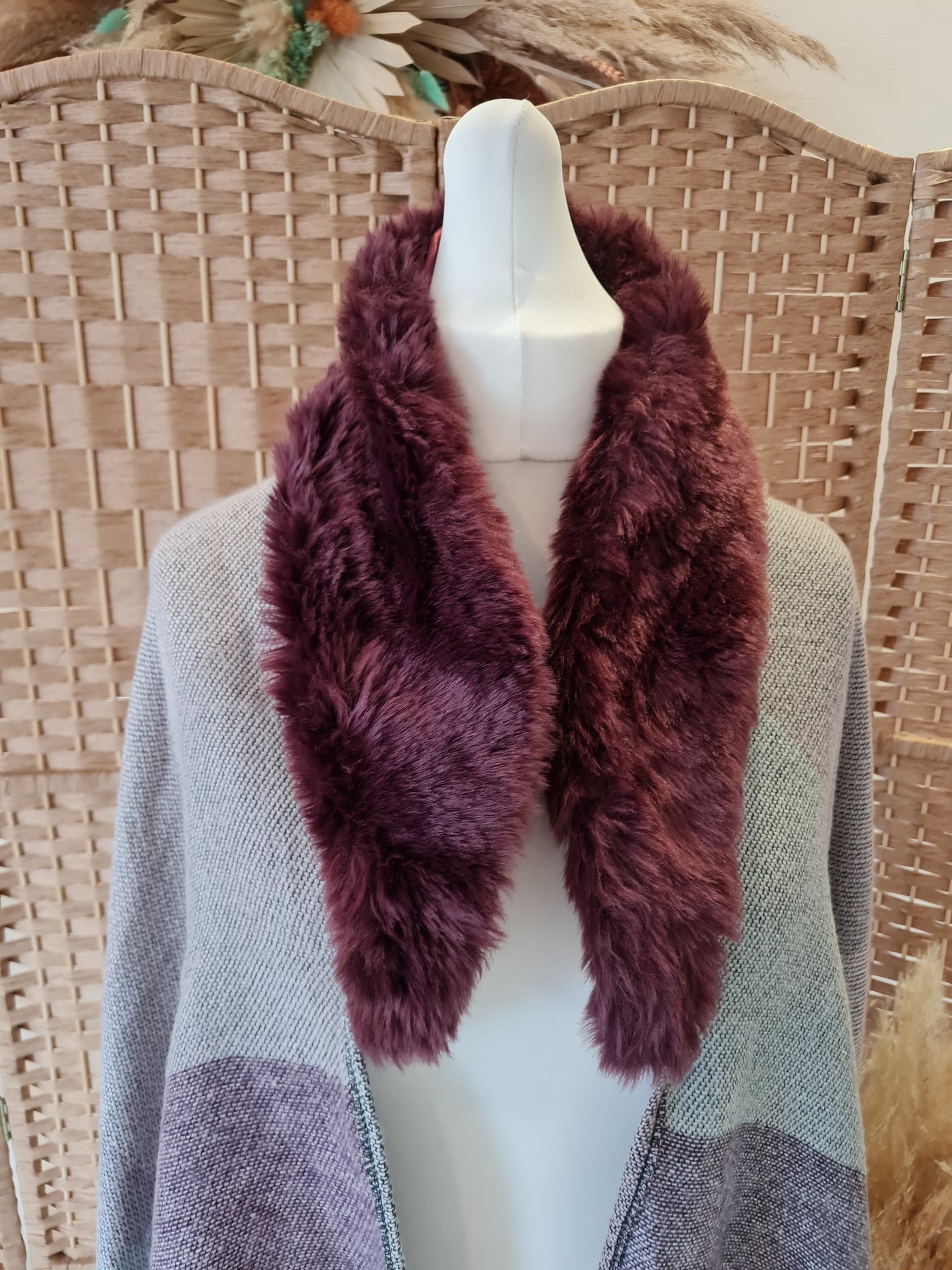 Roman Fur collar cape New