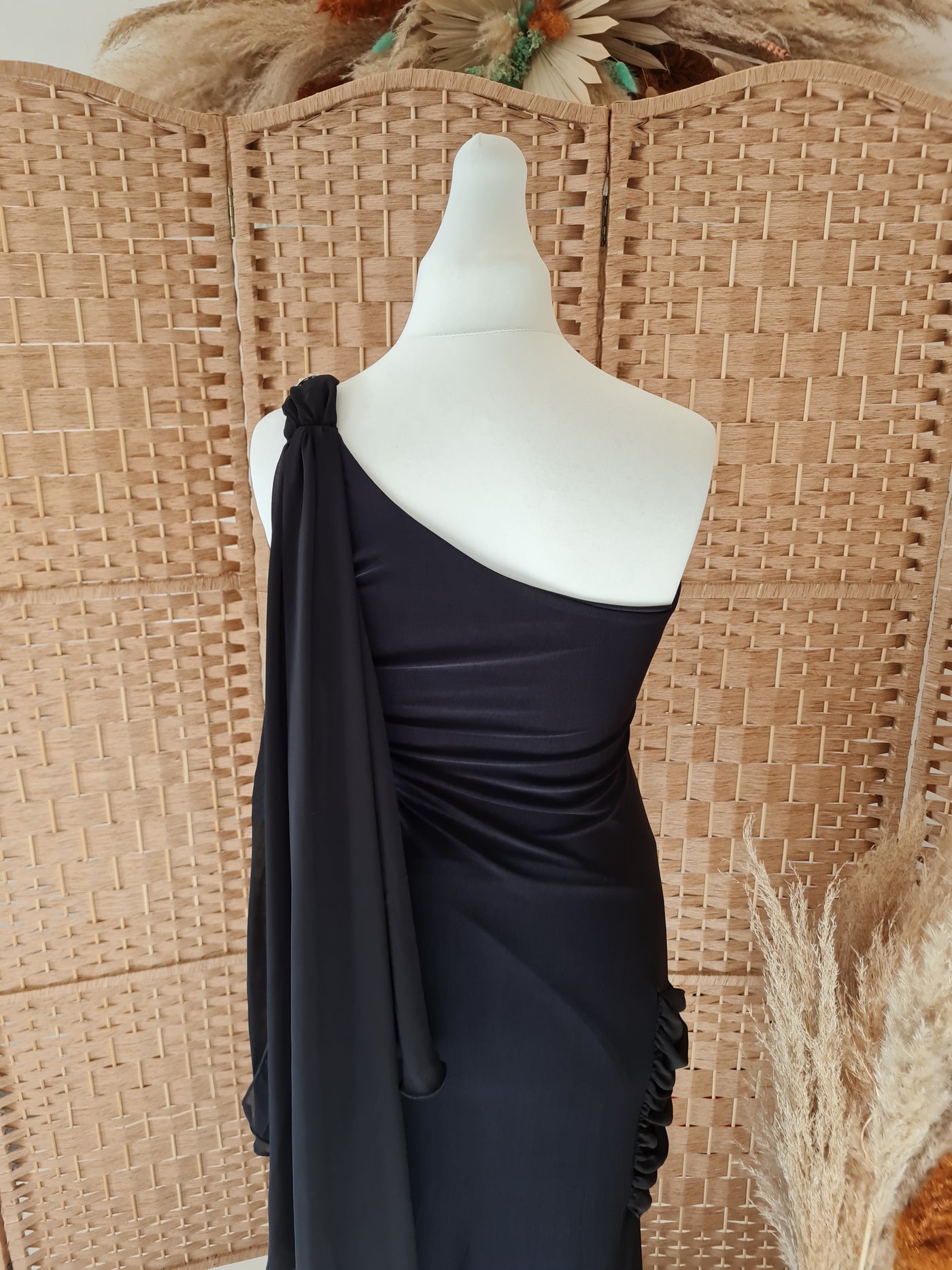 KDK London Black one shoulder Maxi L