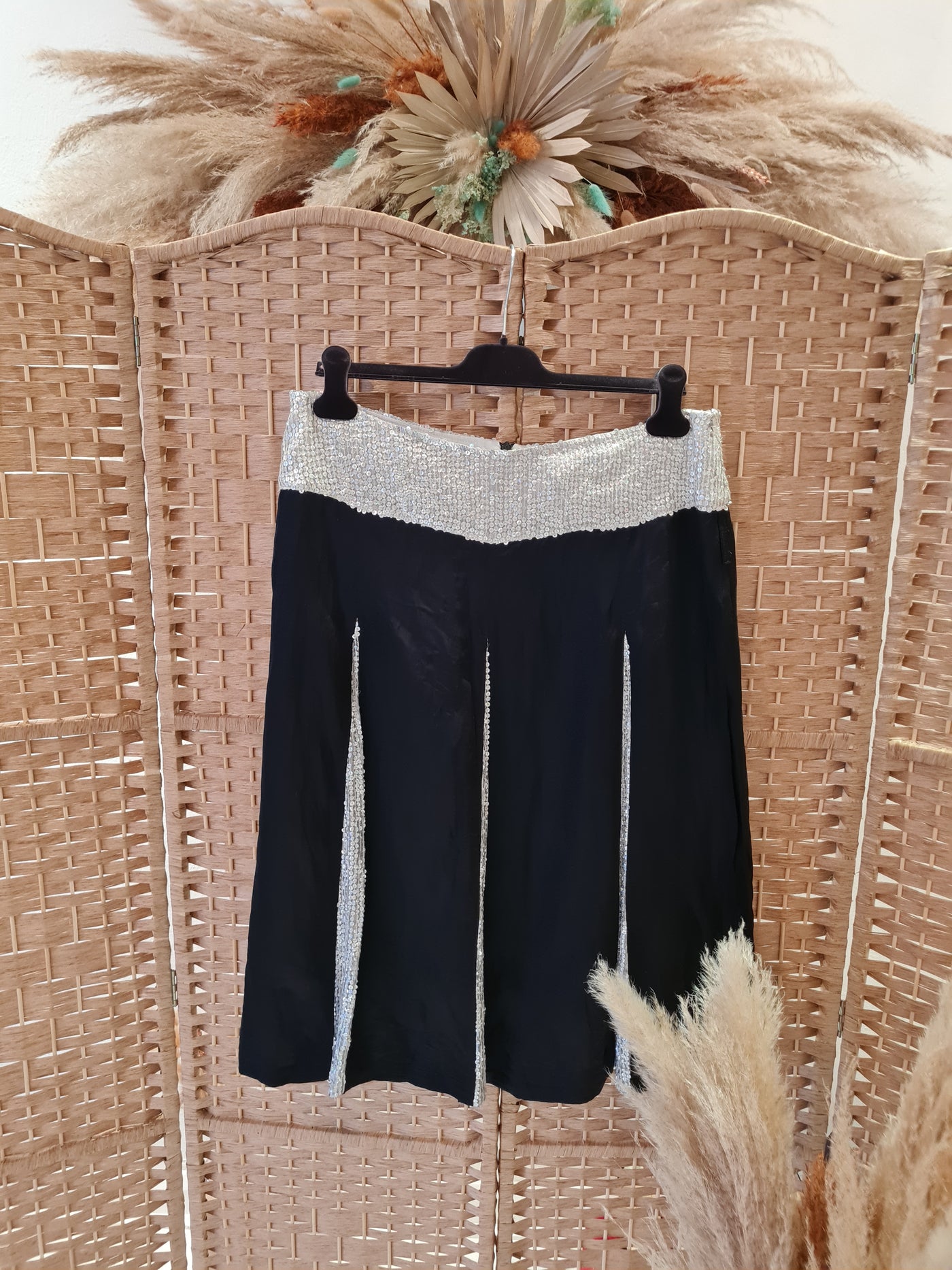 Trelise Cooper black embellished skirt 16