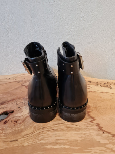 M&S black leather ankle boots 7.5