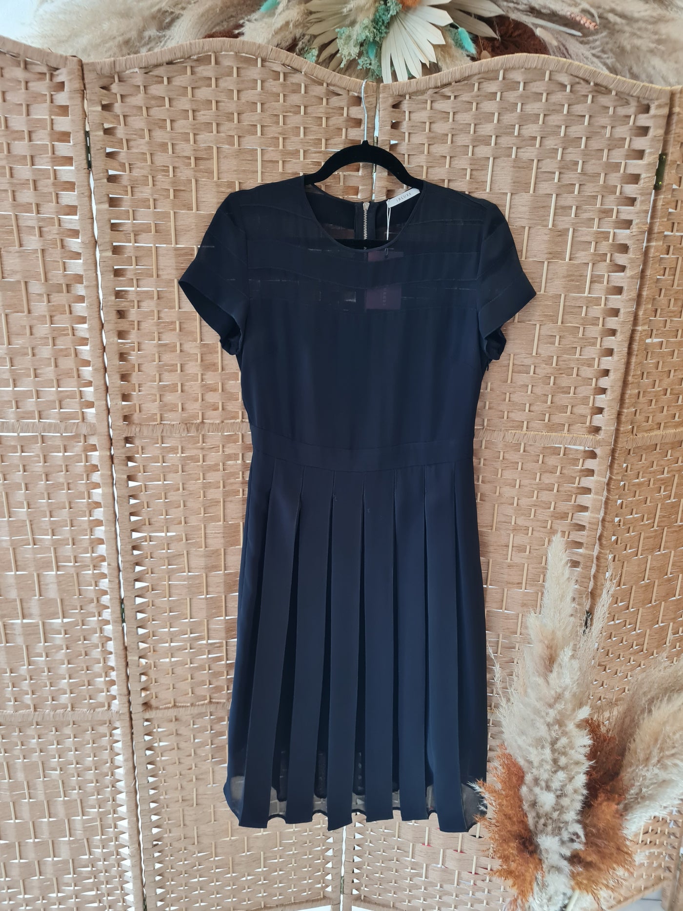 iBLUES black pleated midi dress 10