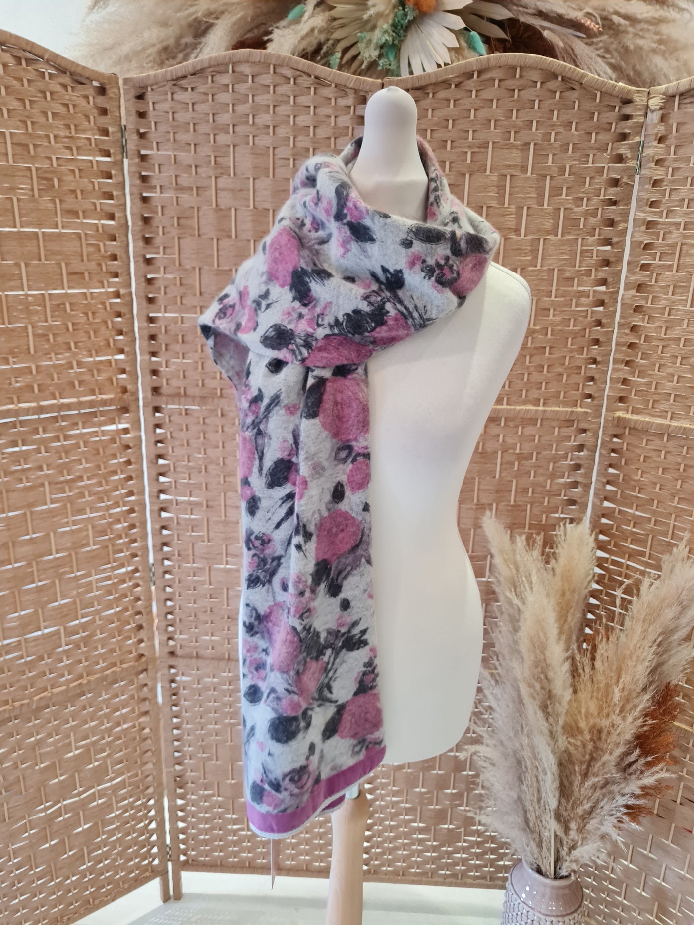 The Barn floral scarf lambswool/angora