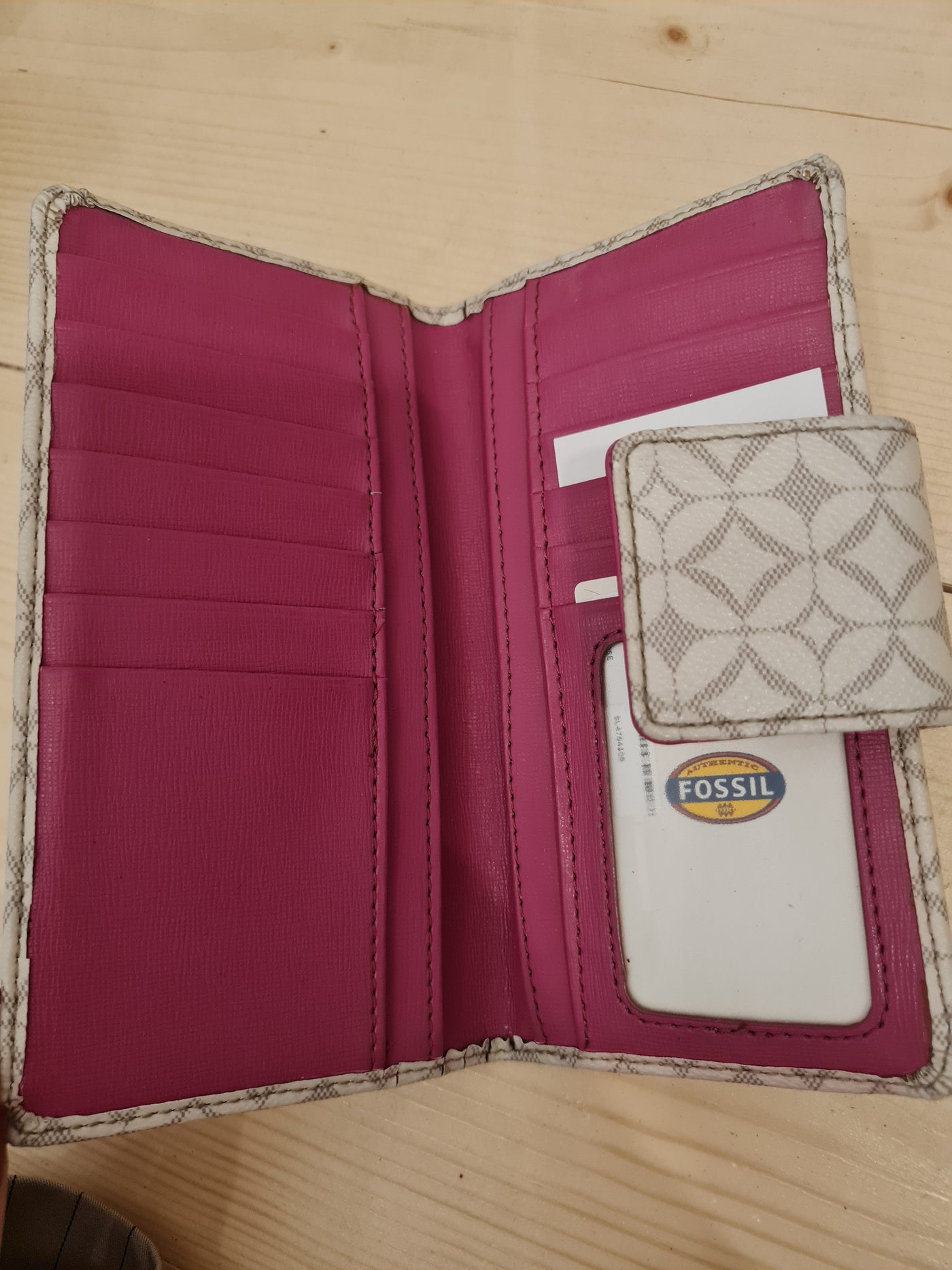 Fossil cream patterned wallet NEW RRP £45