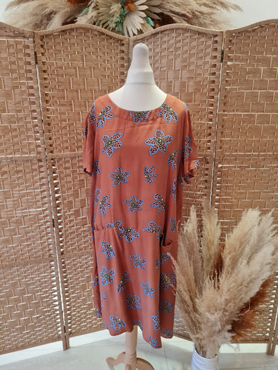 The King of Stars Brown flower Tunic L