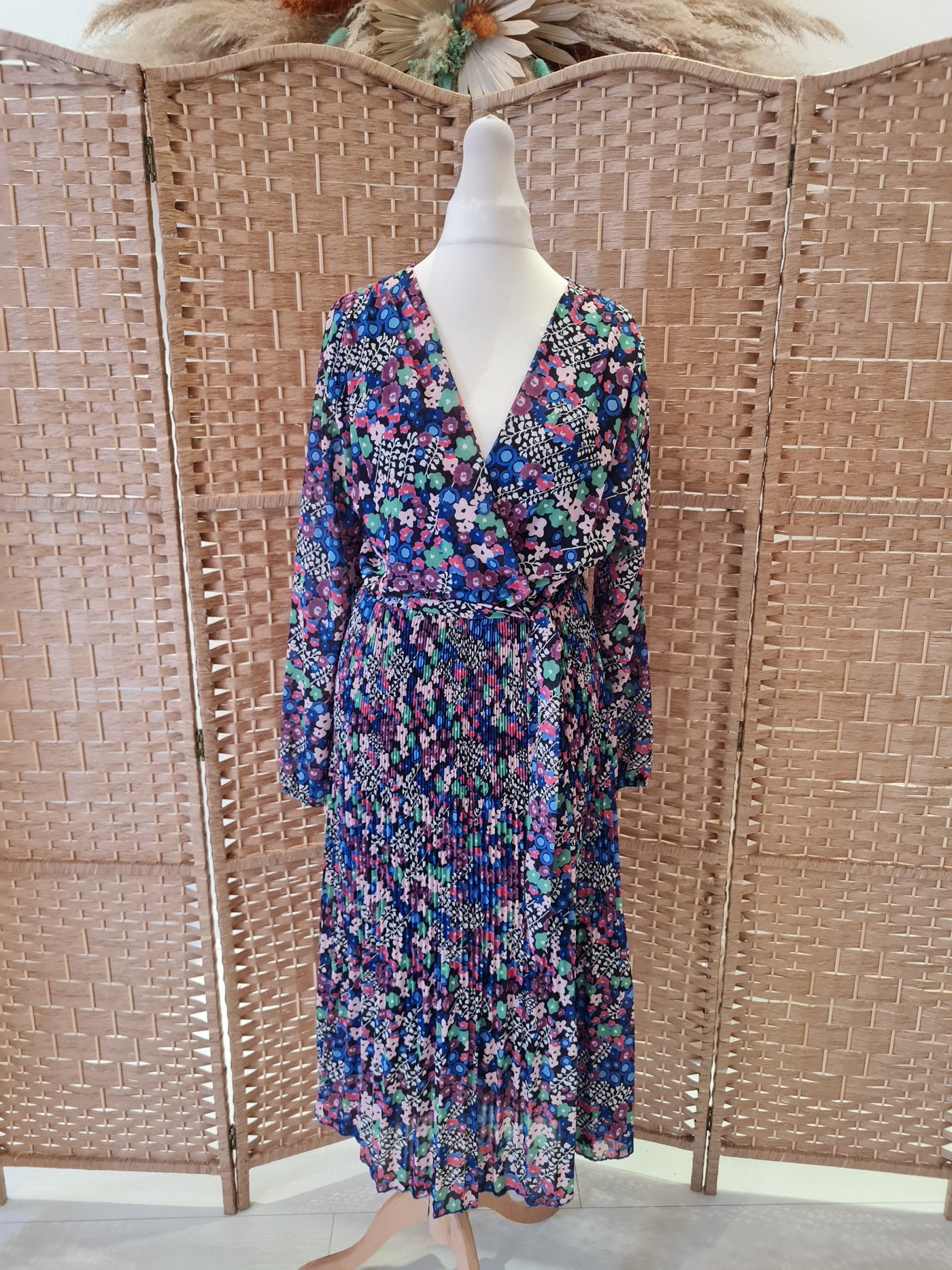 Made In Italy Floral Pleat Maxi Size 8