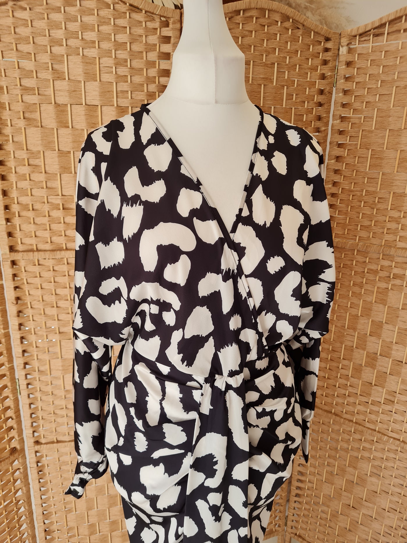 Batwing Animal print Dress black/white one size