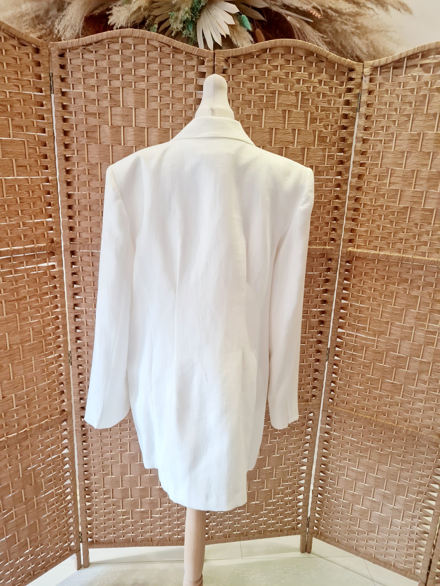 Veronika Maine White Linen Blend Blazer Size 14