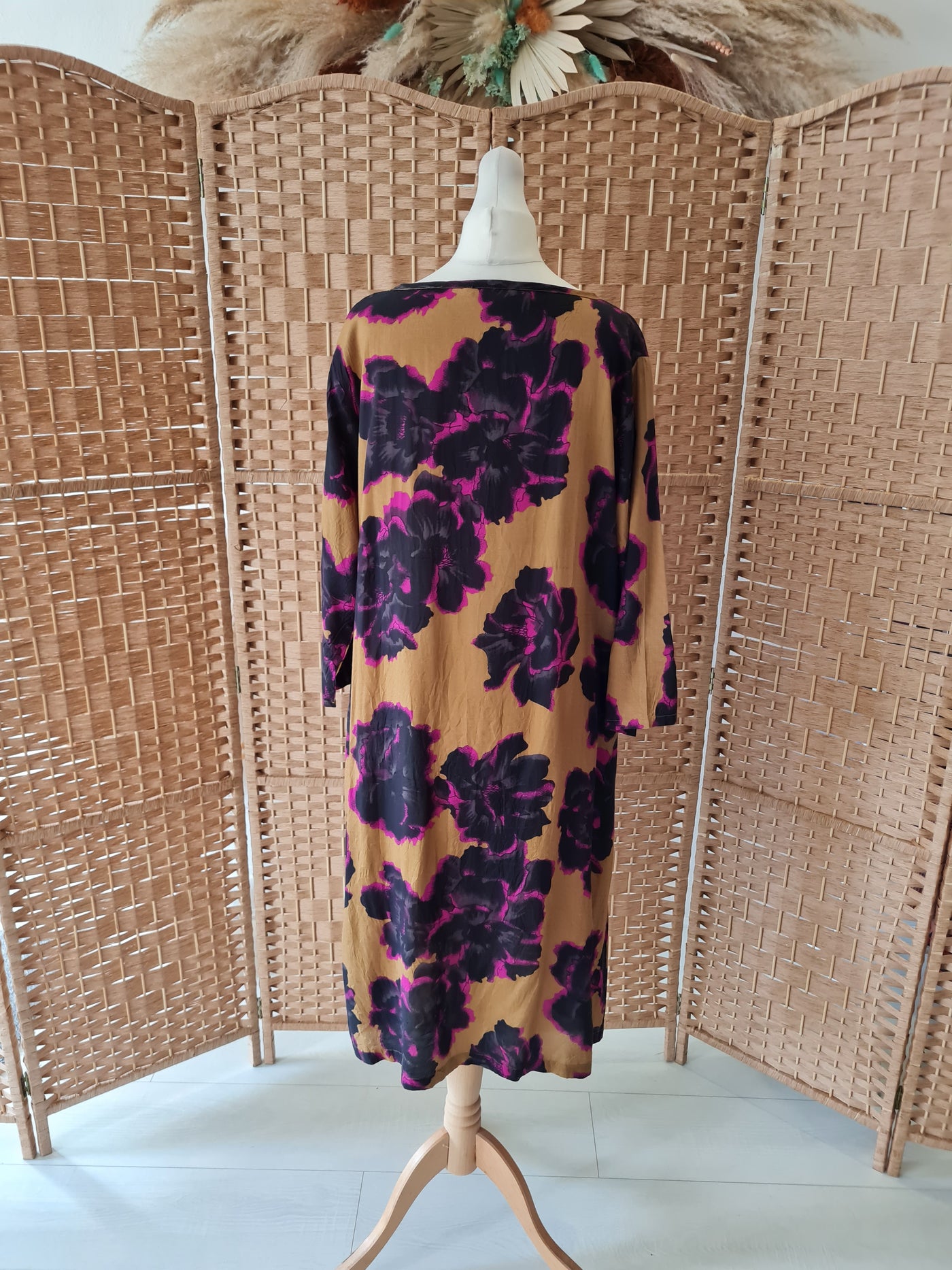 Masai Gold/Pink Floral Dress & Scarf Set Large