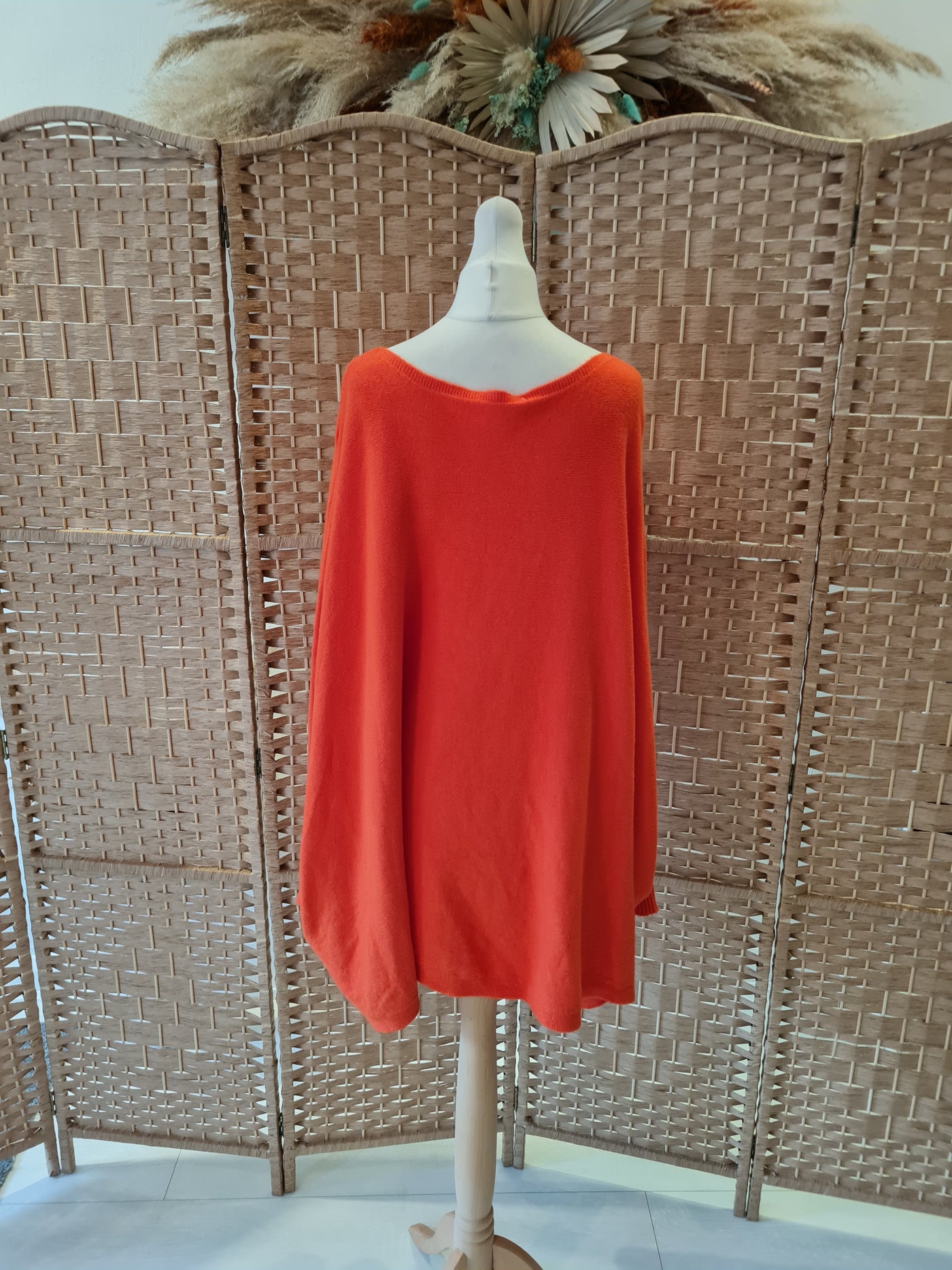 Cashmere blend oversized knit in orange