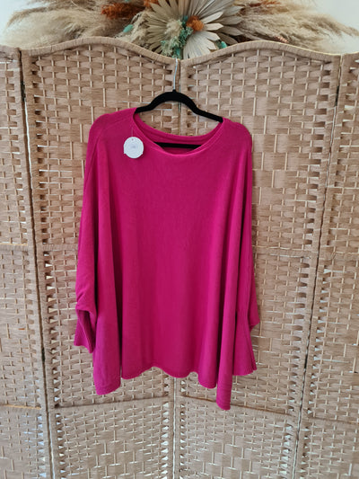 Cashmere blend oversized knit in fuchsia