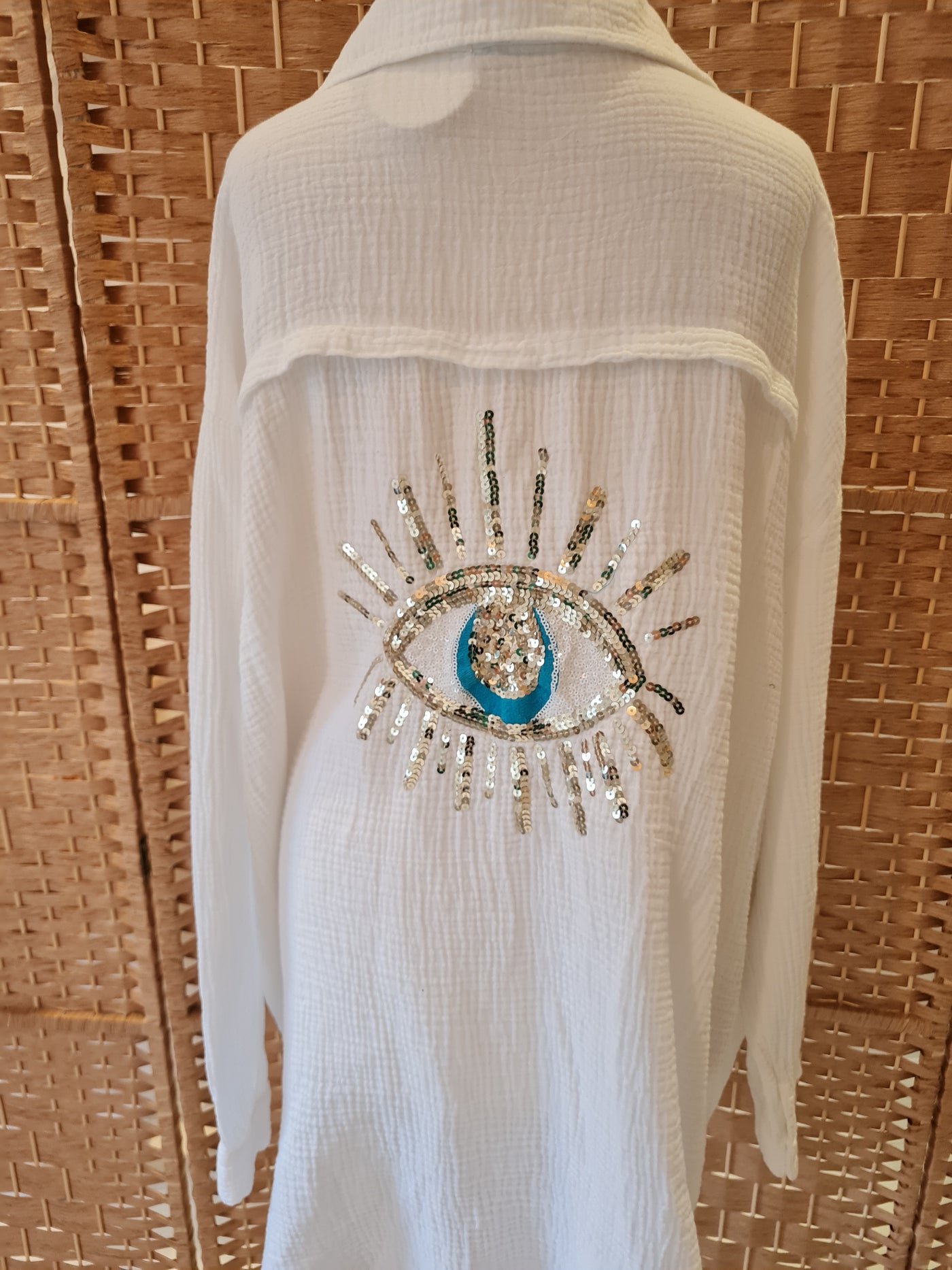 Sequin eye detail cheesecloth top in white