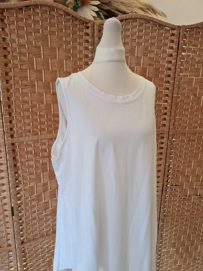 Vinnie longline oversized vest top in white