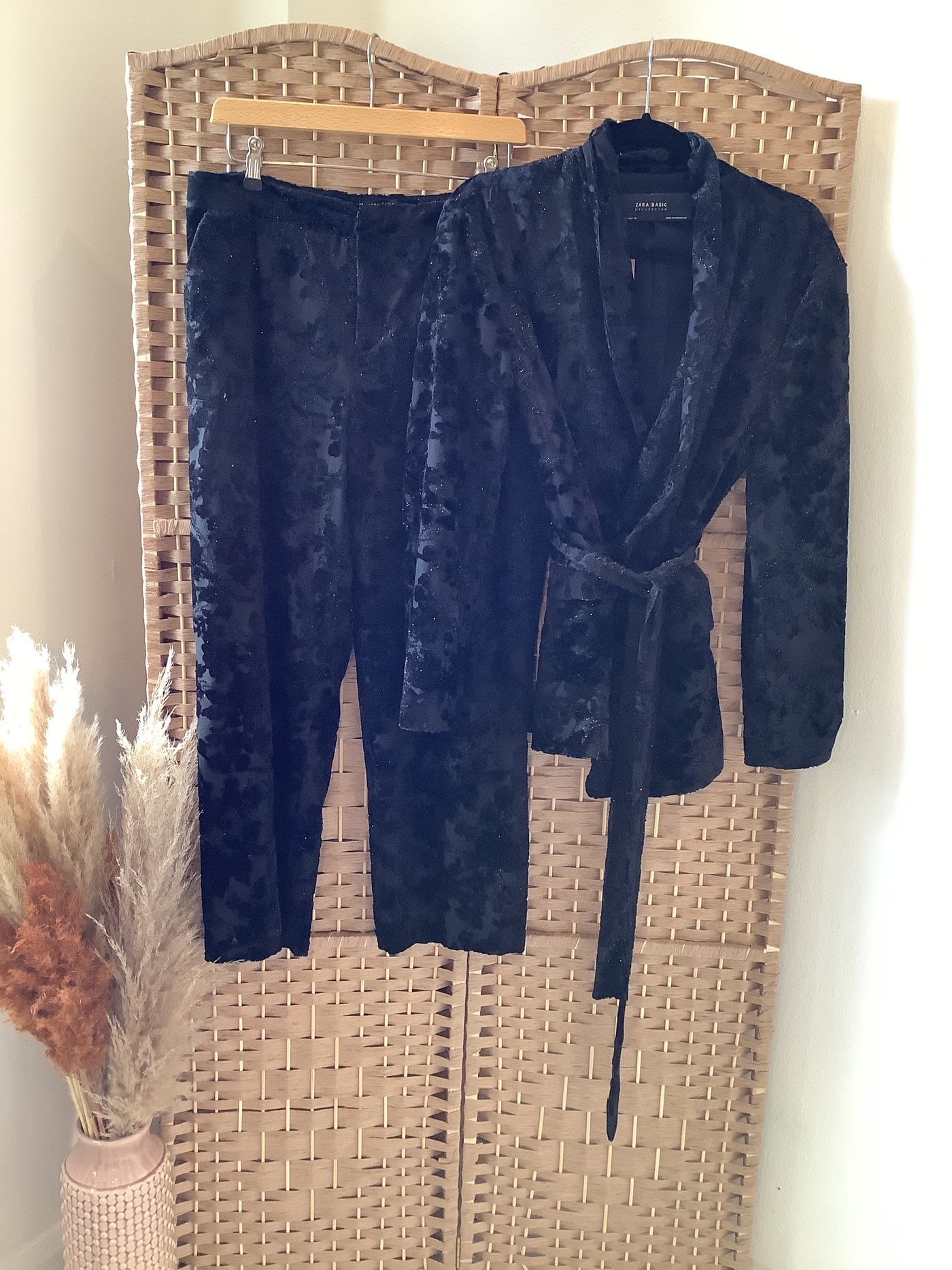 Zara Black Valour/Sparkle Suit L