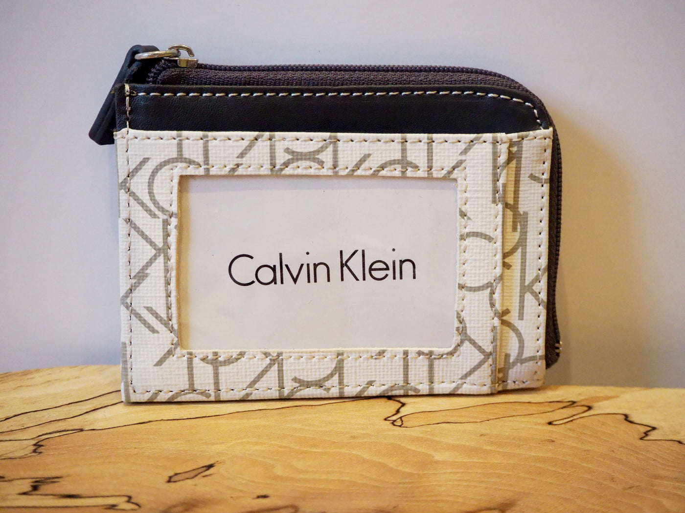 Calvin Klein Grey White Card Purse New