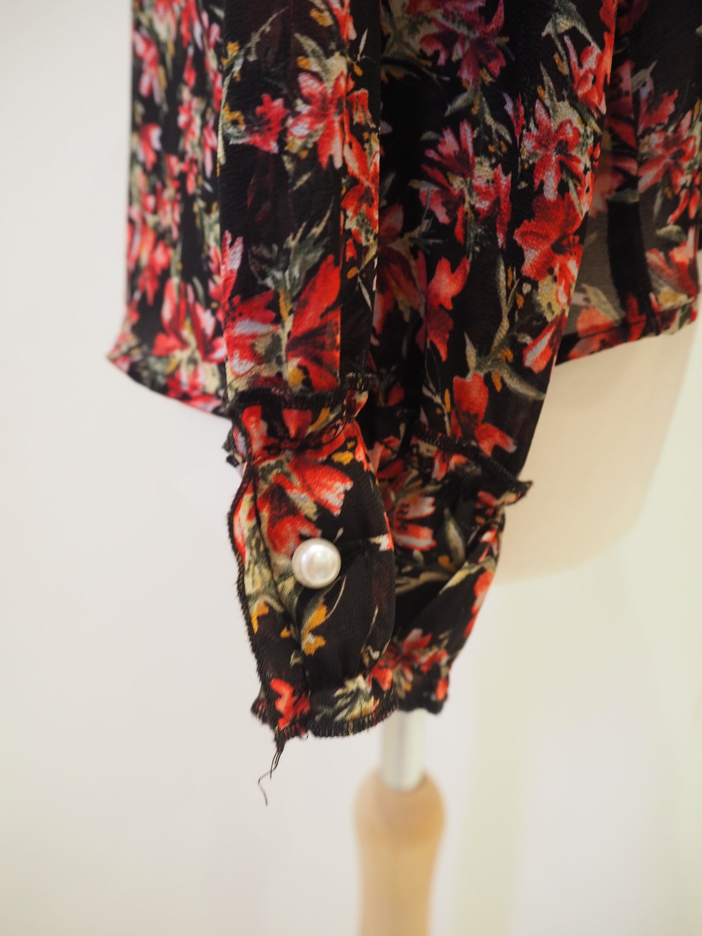 Zara Floral Tie Neck Blouse XS