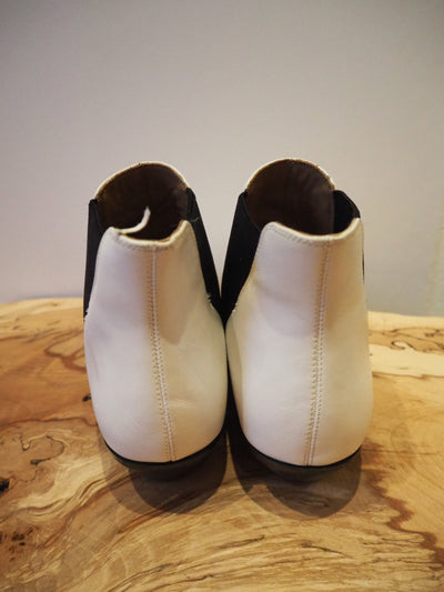 Autograph White ankle boots 7