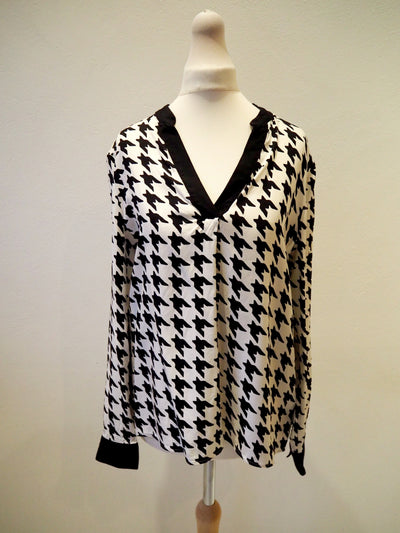 Hobbs Dogtooth blouse Size 10