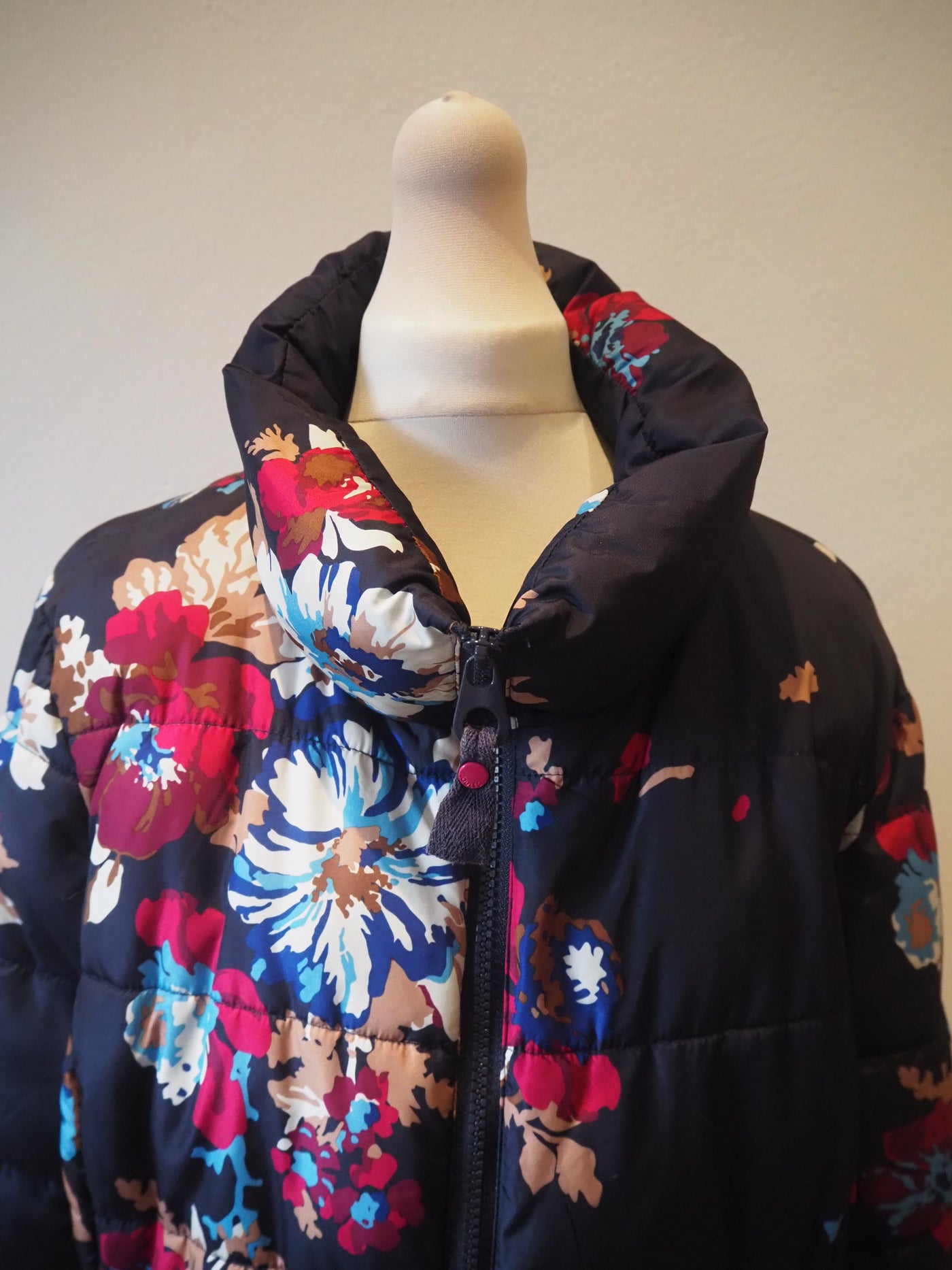 Joules Navy floral Jacket Size 16