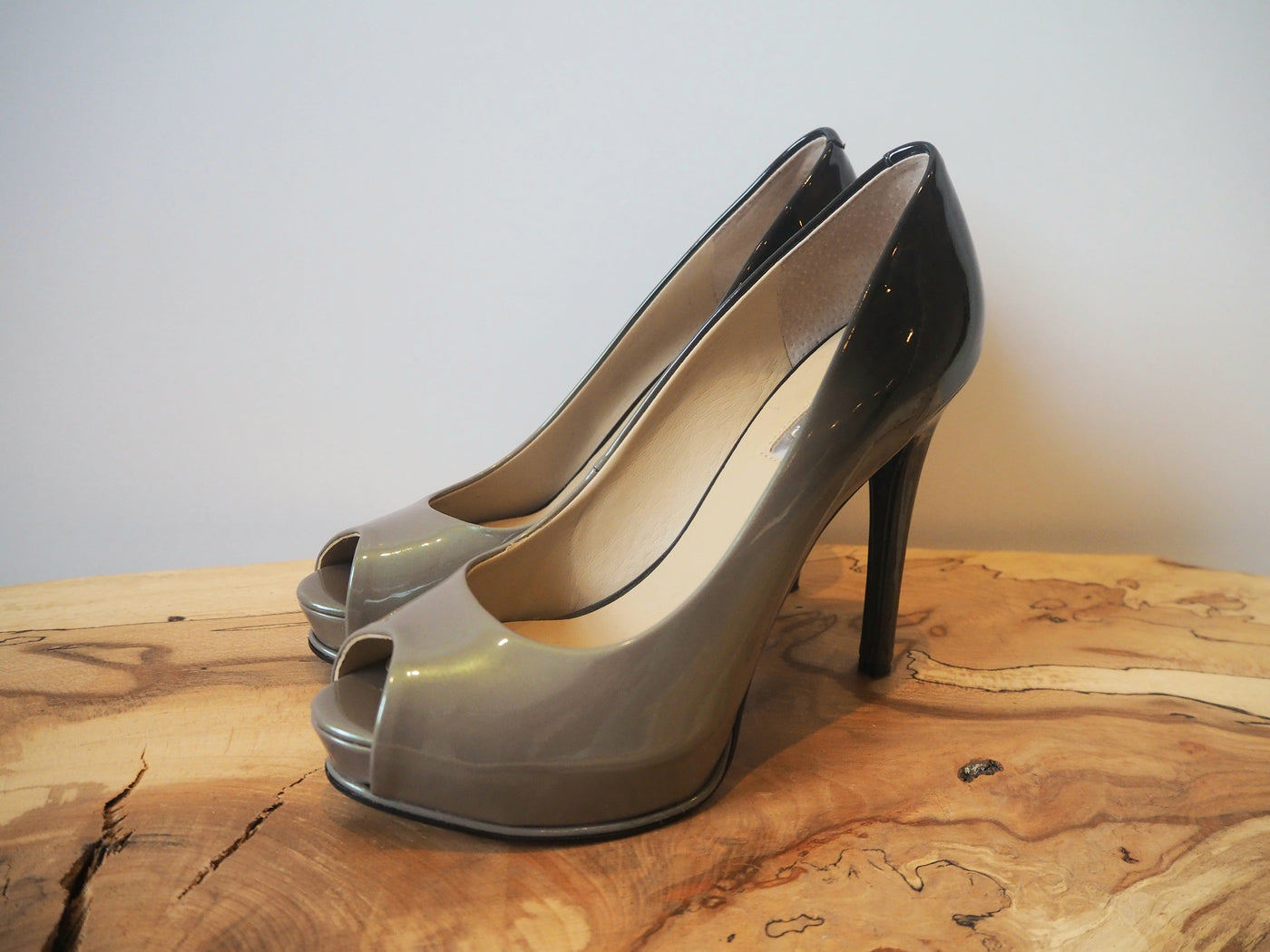 Guess Grey Ombre Platforms Size 4