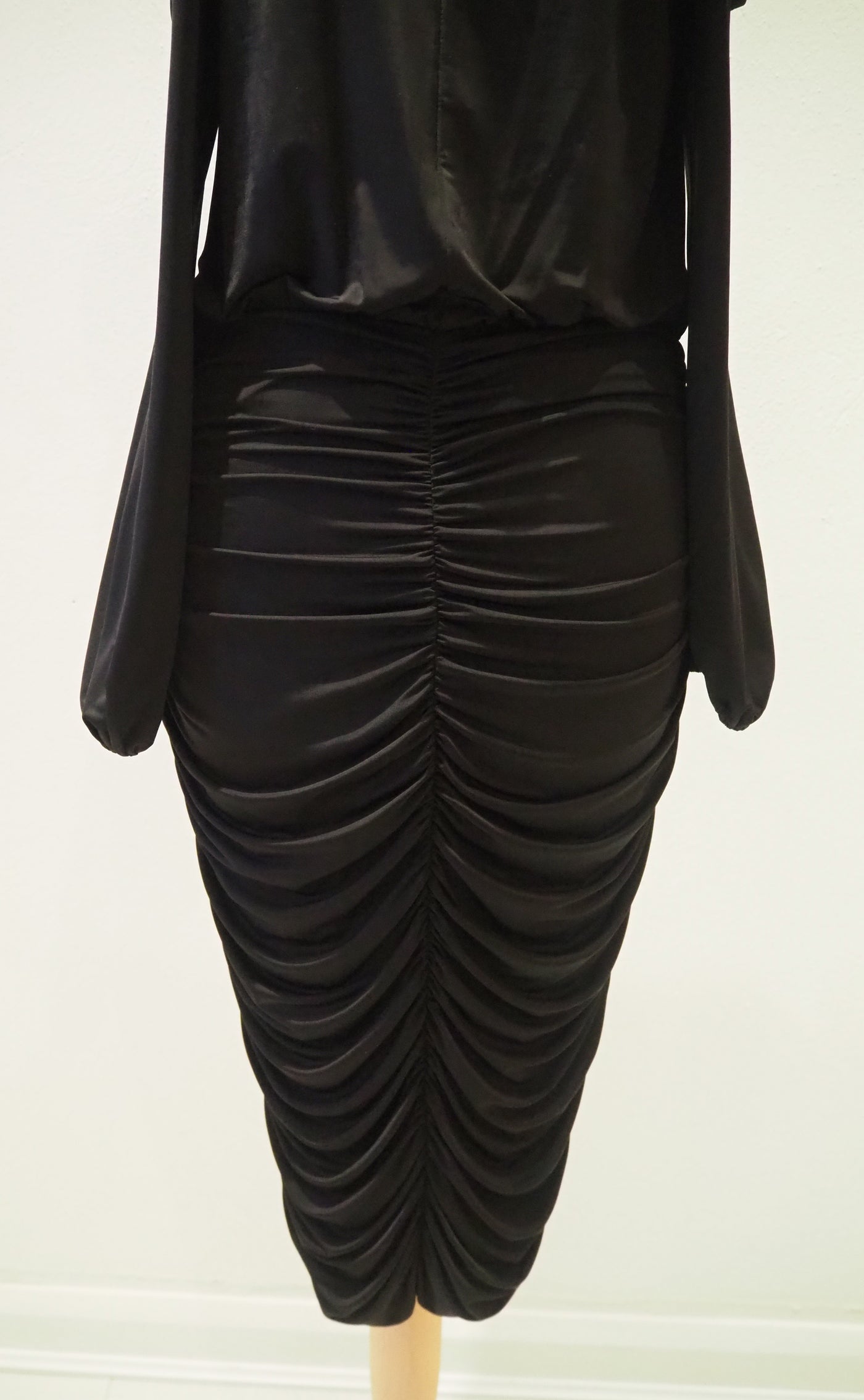 Lipsy Black Cold Shoulder Dress Size 10 (New)